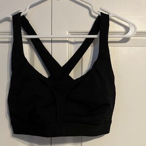 Lululemon Black Cross-Back Wireless Sports Bra